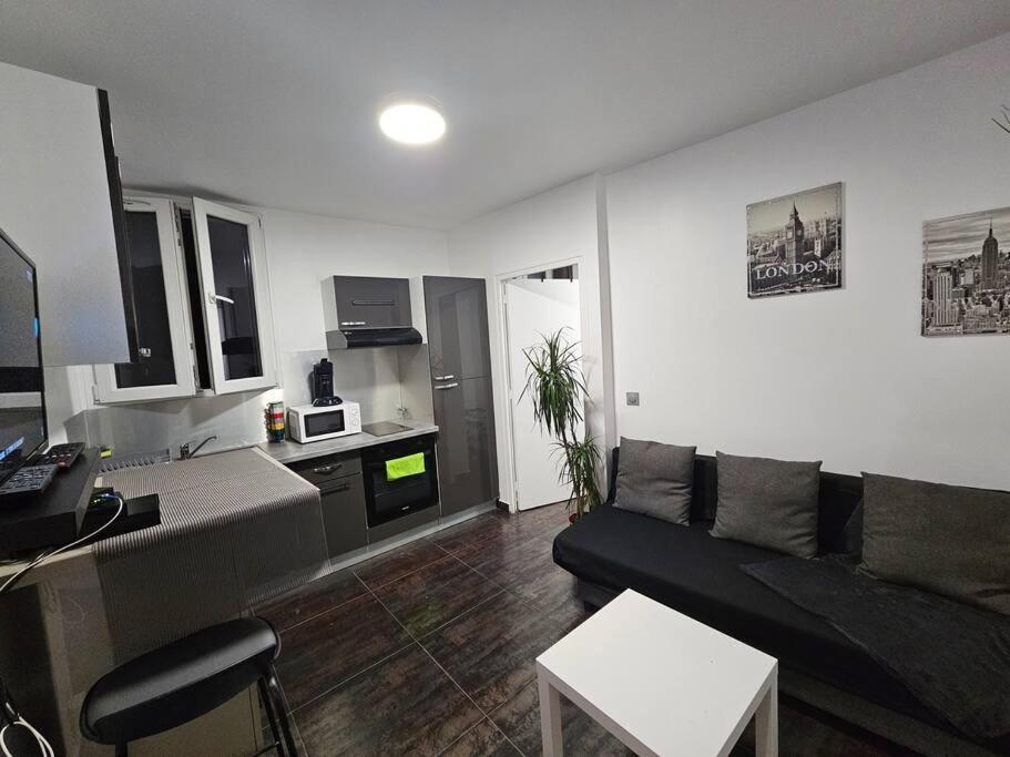 Appartement Proche Metro Paris *